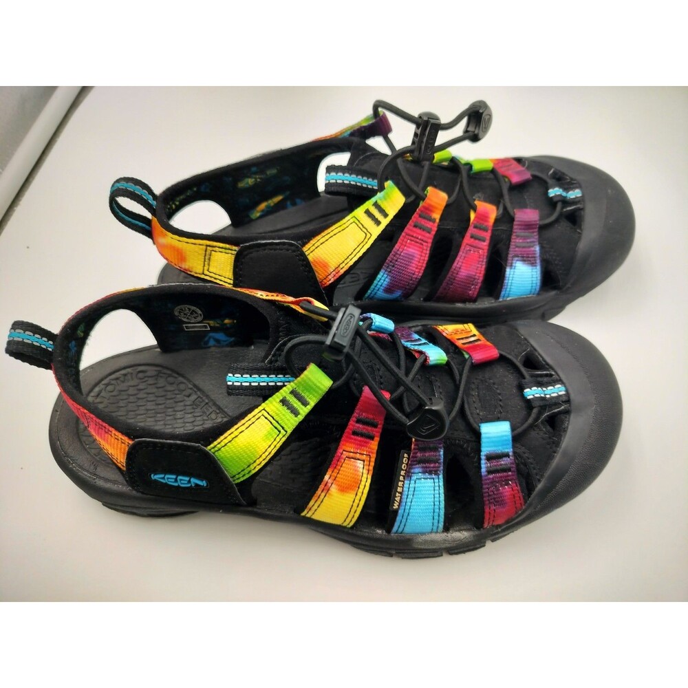 Keen women’s Newport retro tie-dye multicolored Rainbow sandals 7.5 Worn Once